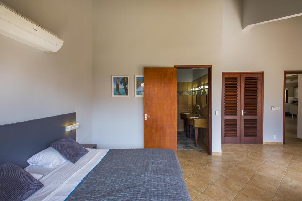 Blue Bay Bungalows Luaran gambar